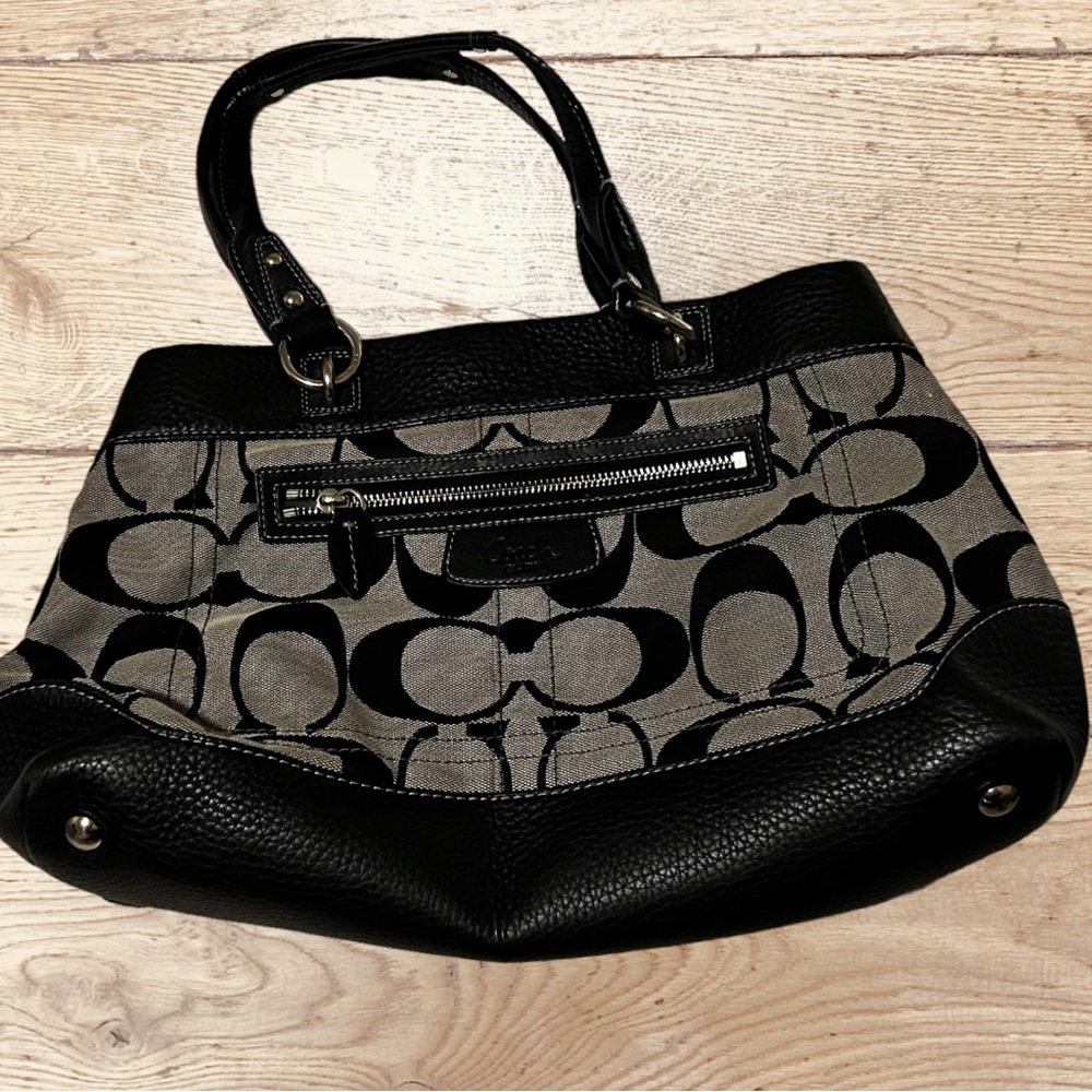 Classic COACH Shoulder Bag 13”x9”x4” Outside zip pocket Roomy. Black/deep tan. - Picture 2 of 13